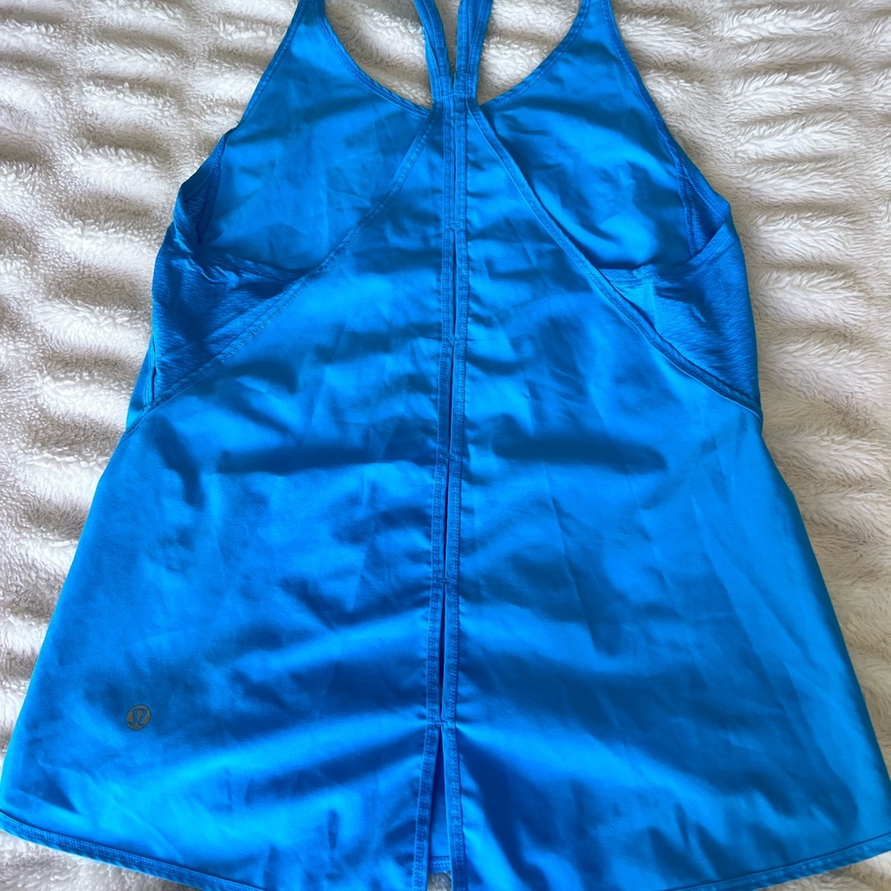 Lululemon Blue/Teal Racerback Tank Top Womens Sz 4 EUC